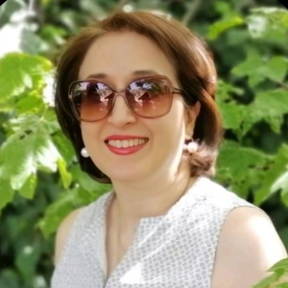 Laleh+Dehghani+Zahedani+-+Mentee+-+Calgary_HEADSHOT