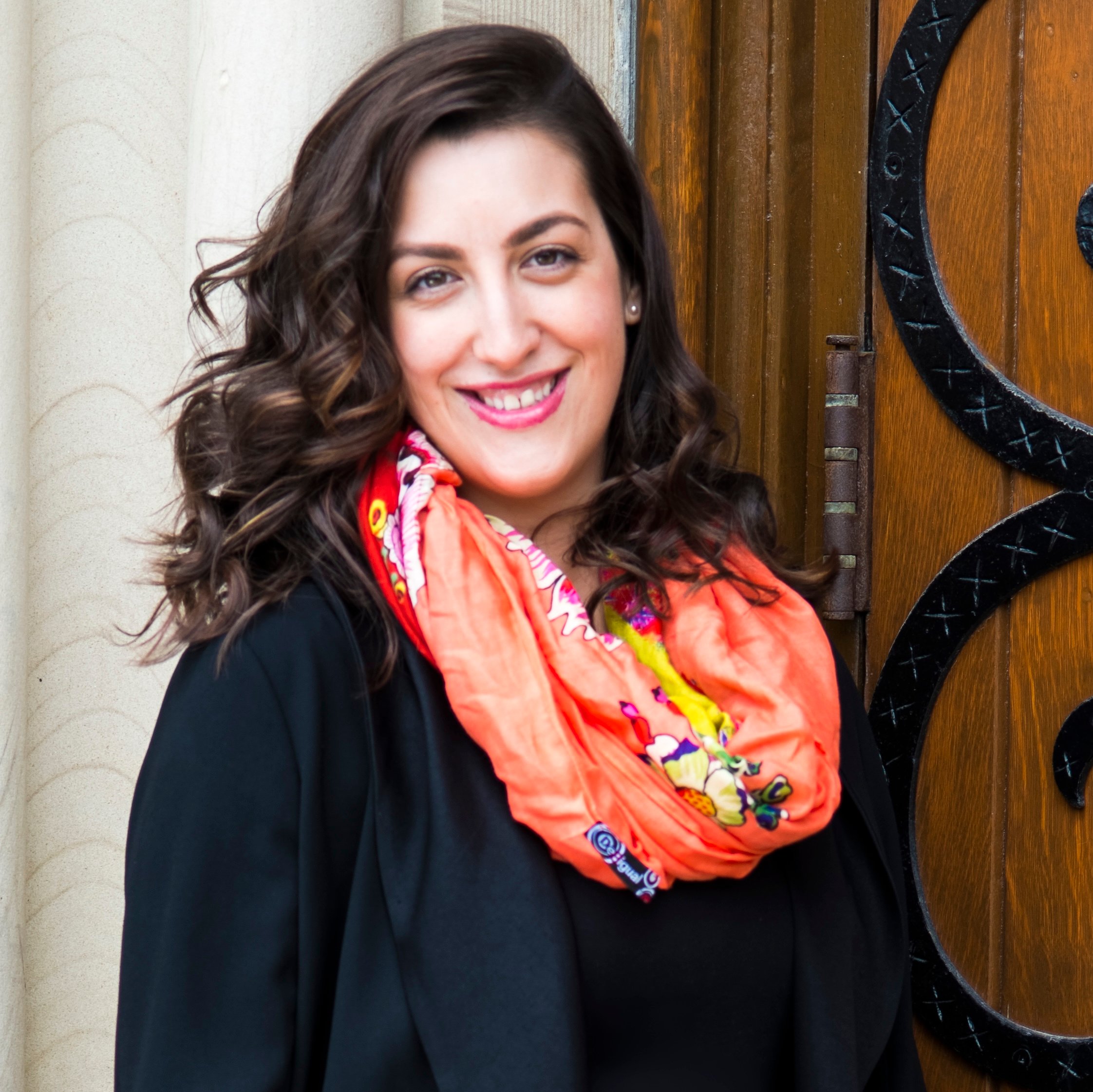 brenna_corner_headshot