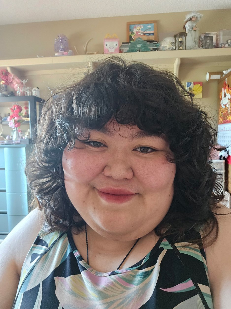 CN-Azure-Vanessa-Mayhew-artist-image-web