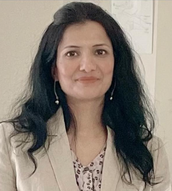 Q2Plus15_Saloni_bc389ae0-b669-4bb8-b137-874125dc2f8b-artist_image__a_photo_of_you___artist_group__for_promotional_purposes-saloni